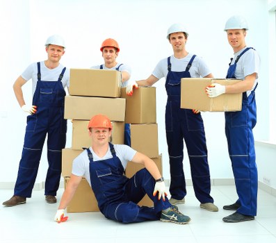 Local removals service helping a Peckham home move
