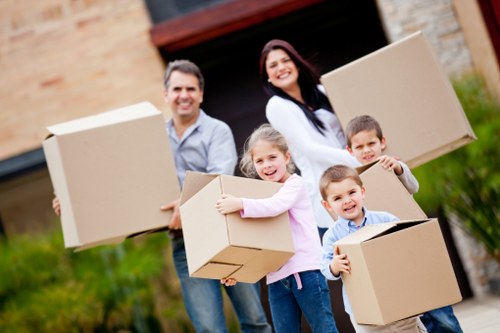 Commercial removal truck hire for Peckham businesses